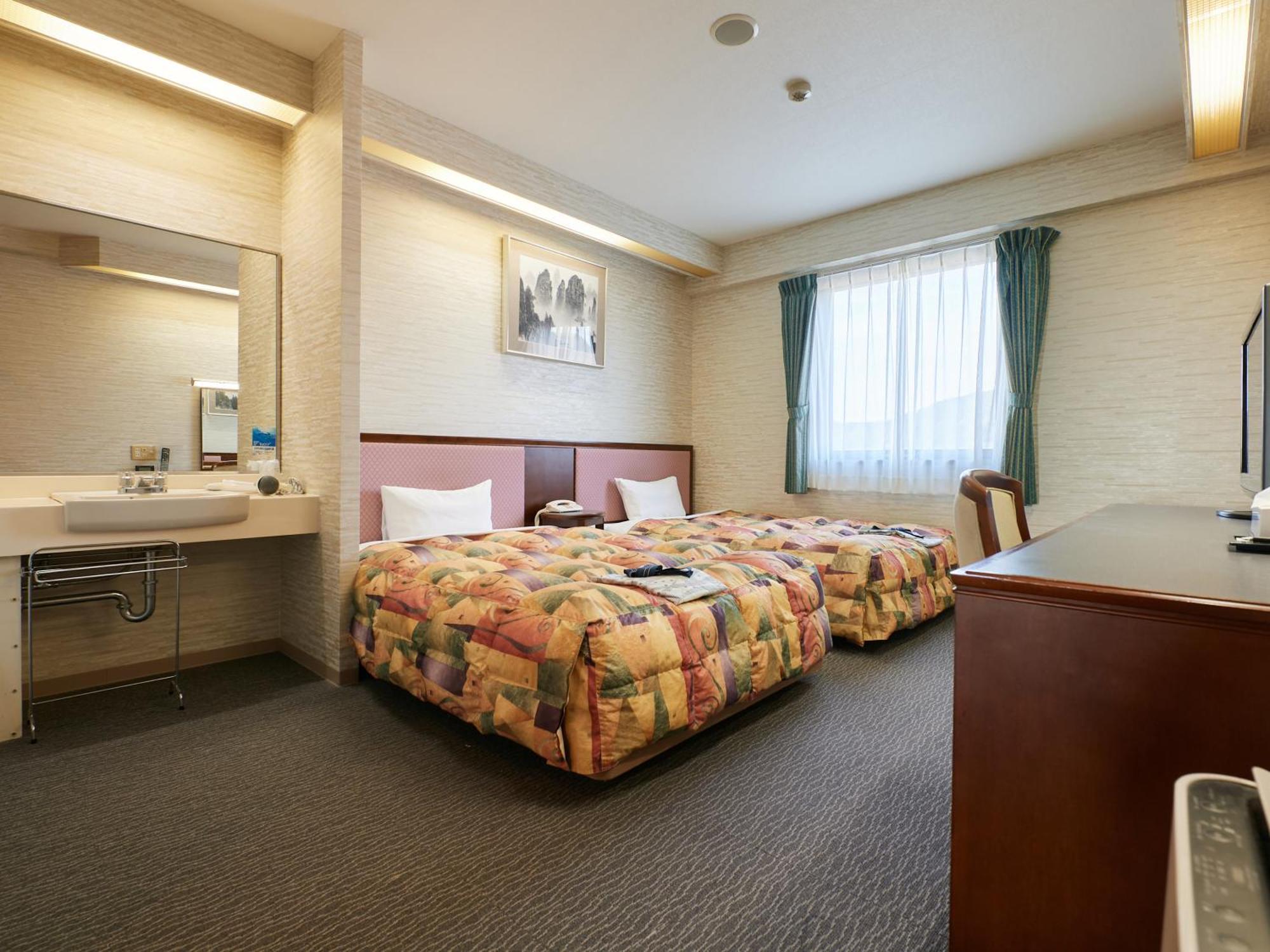 Gamagori Hotel 4*